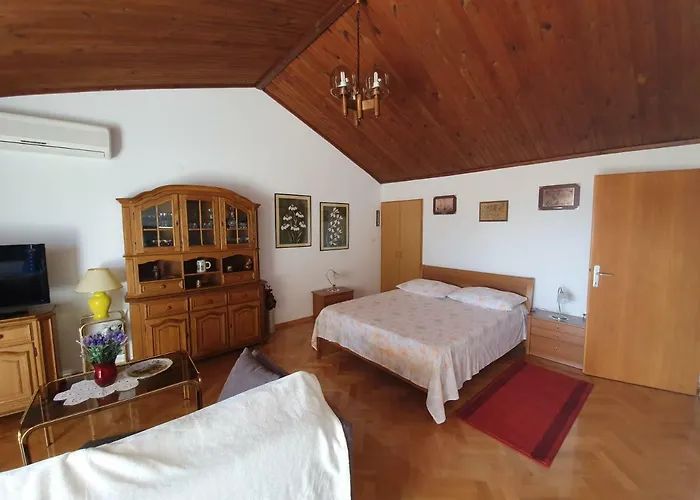 Penthouse With Sea View Makarska