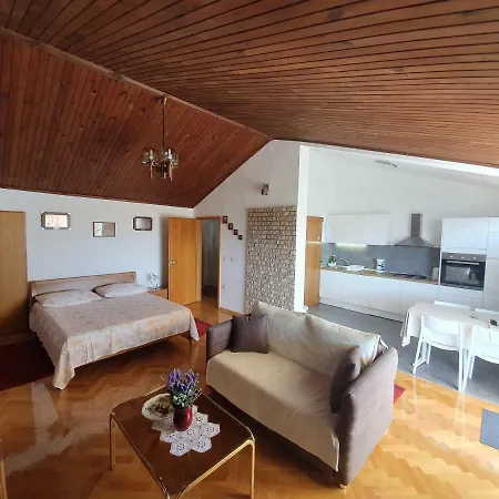 Penthouse With Sea View Makarska